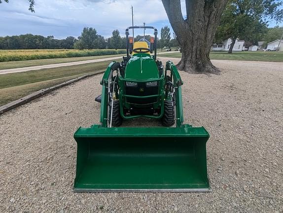 Image of John Deere 1025R equipment image 2