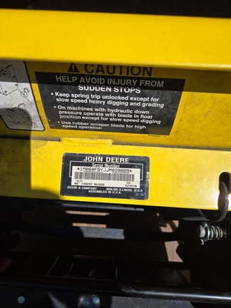 Image of John Deere 1025R equipment image 3