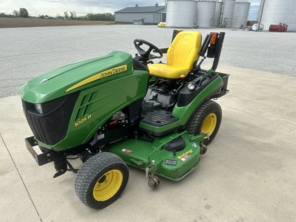 2018 John Deere 1025R Equipment Image0