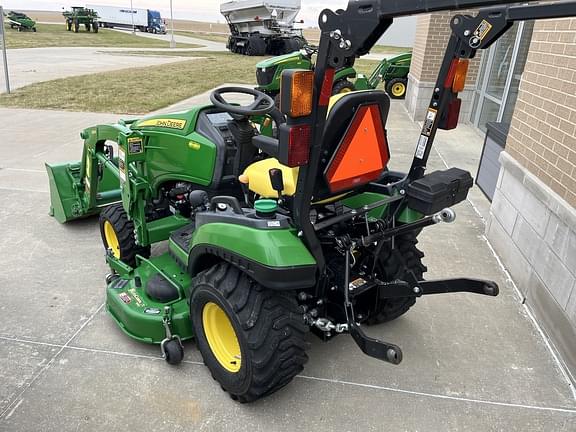 Image of John Deere 1025R equipment image 3