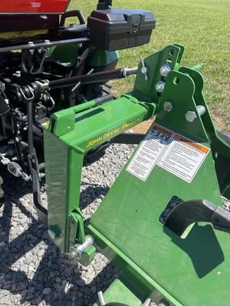 Image of John Deere 1025R equipment image 4