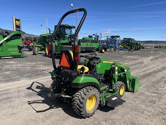 Image of John Deere 1025R equipment image 4