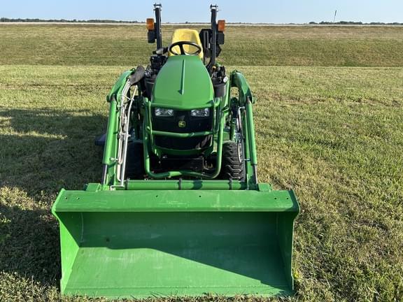 Image of John Deere 1025R equipment image 2