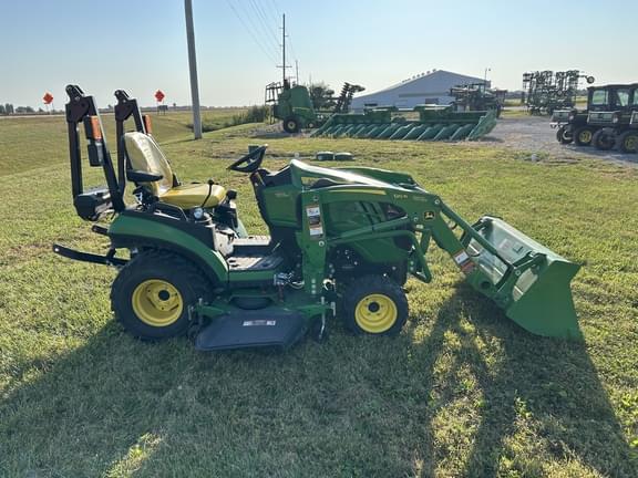 Image of John Deere 1025R equipment image 4