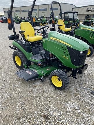 Image of John Deere 1025R equipment image 1