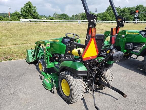 Image of John Deere 1025R equipment image 3