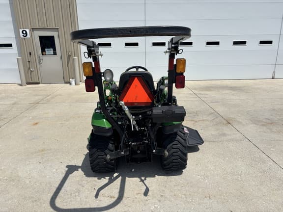 Image of John Deere 1025R equipment image 2