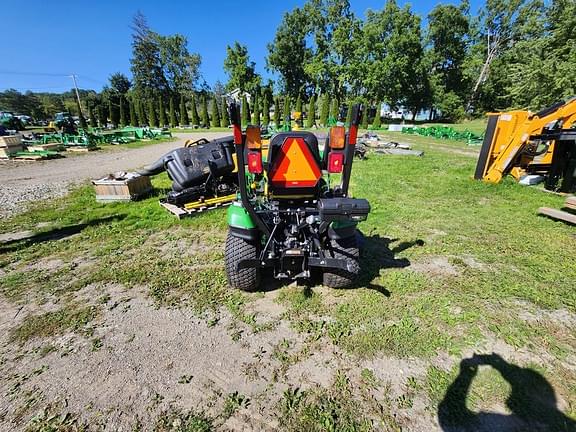 Image of John Deere 1025R equipment image 4