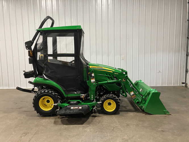 2018 John Deere 1025R Equipment Image0