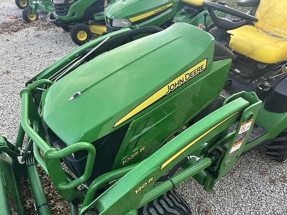 Image of John Deere 1025R equipment image 3