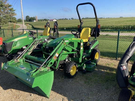 2018 John Deere 1025R Equipment Image0