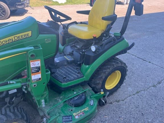 Image of John Deere 1025R equipment image 3