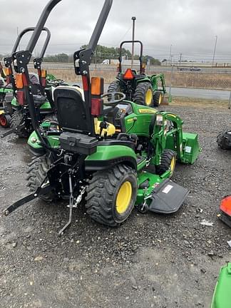 Image of John Deere 1025R equipment image 3