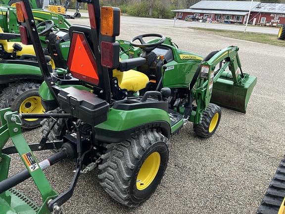 Image of John Deere 1025R equipment image 2