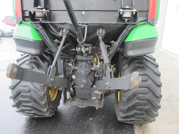 Image of John Deere 1025R equipment image 4