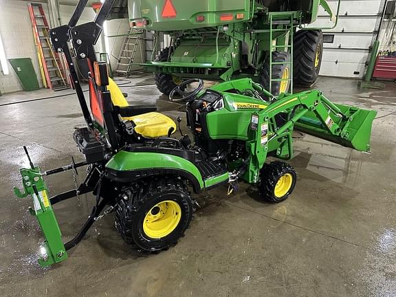 Image of John Deere 1025R equipment image 1