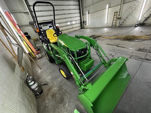 Image of John Deere 1025R equipment image 2