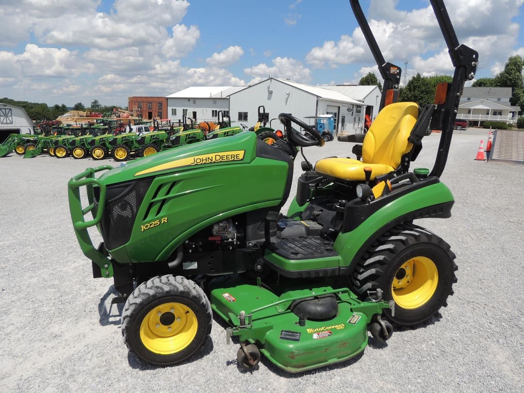 Image of John Deere 1025R Primary image