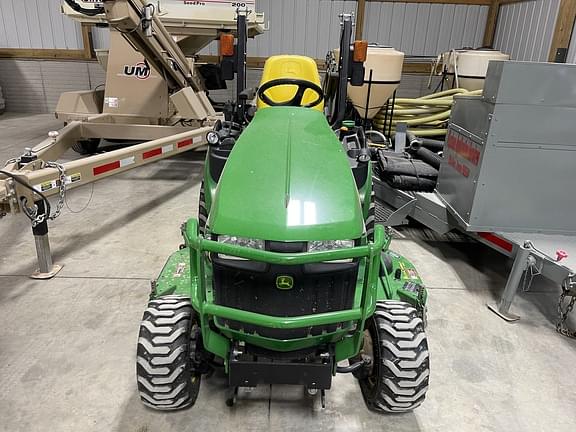 Image of John Deere 1025R equipment image 3