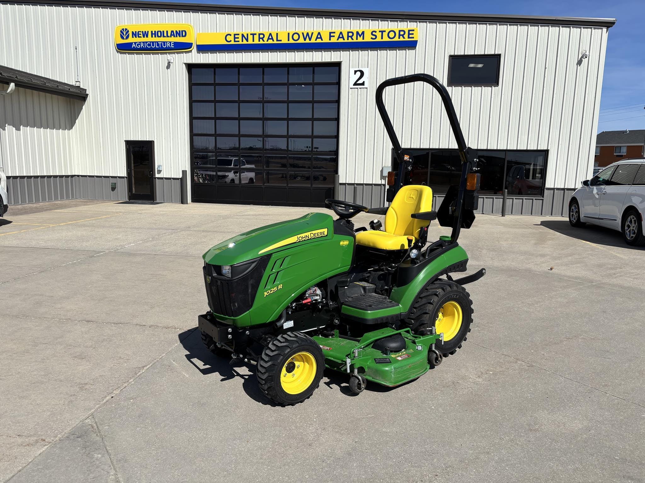 2018 John Deere 1025R Equipment Image0