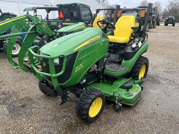 2018 John Deere 1025R Equipment Image0