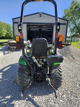 Image of John Deere 1025R equipment image 3