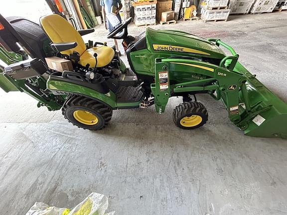 Image of John Deere 1025R equipment image 3