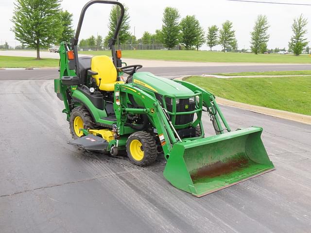 Image of John Deere 1025R equipment image 3