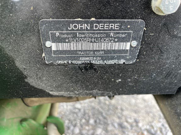 Image of John Deere 1025R equipment image 1