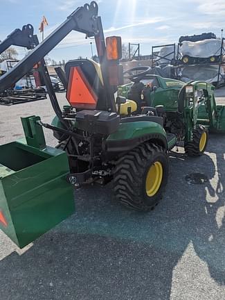 Image of John Deere 1025R equipment image 2