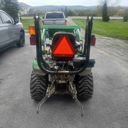 Image of John Deere 1025R equipment image 1