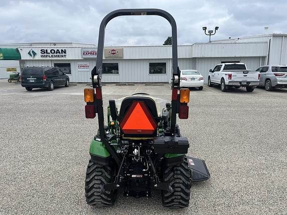 Image of John Deere 1025R equipment image 3