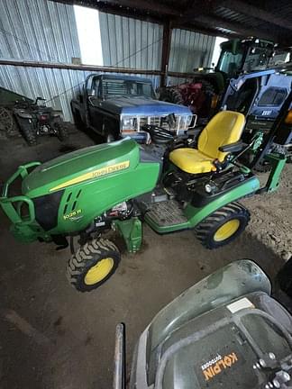 Image of John Deere 1025R equipment image 1