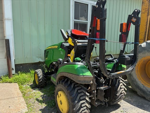 Image of John Deere 1025R equipment image 3