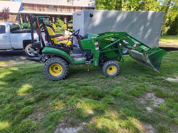 Image of John Deere 1025R equipment image 2