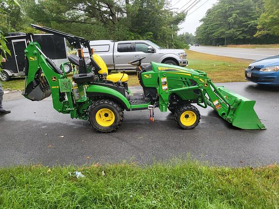 2018 John Deere 1025R Equipment Image0
