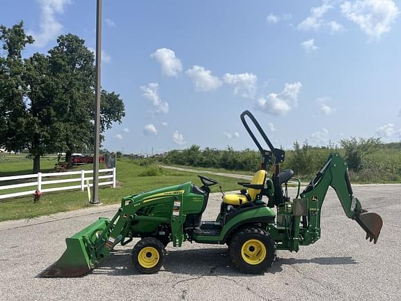 Image of John Deere 1025R equipment image 1