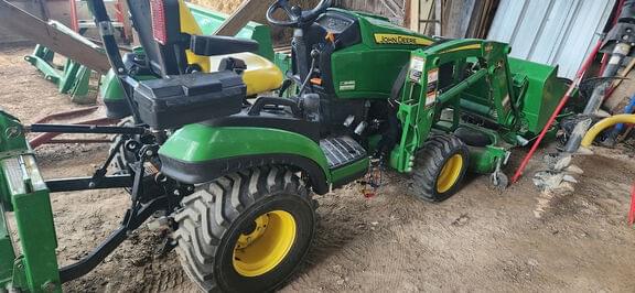 Image of John Deere 1025R equipment image 4