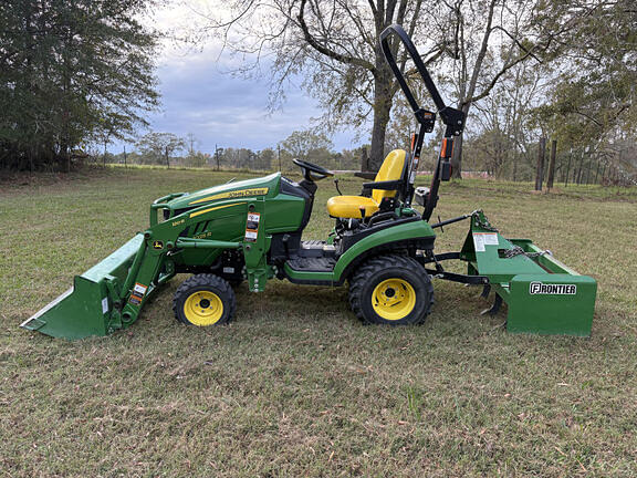 Image of John Deere 1025R equipment image 2