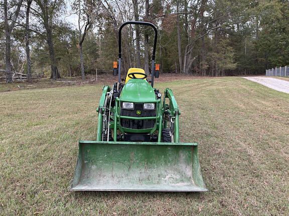 Image of John Deere 1025R equipment image 4