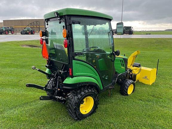 Image of John Deere 1025R equipment image 4