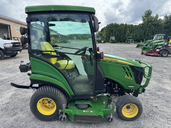 Image of John Deere 1025R equipment image 2