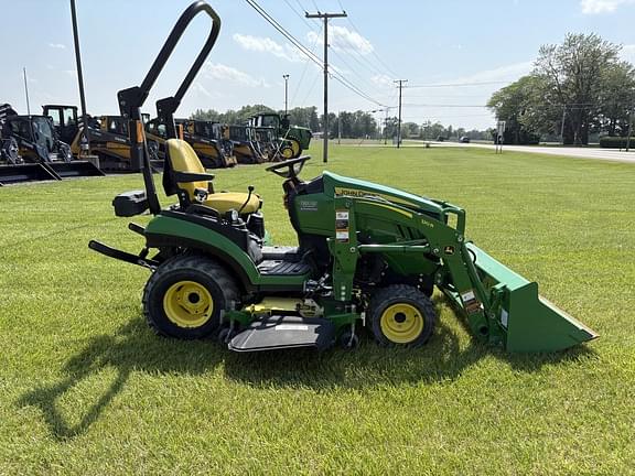 Image of John Deere 1025R equipment image 2
