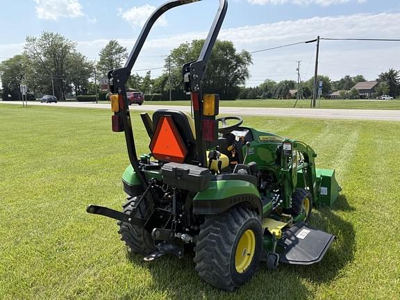 Image of John Deere 1025R equipment image 3
