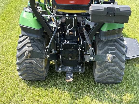 Image of John Deere 1025R equipment image 4