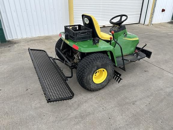 Image of John Deere 1200A equipment image 2