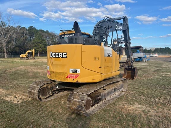 Image of John Deere 135G equipment image 2