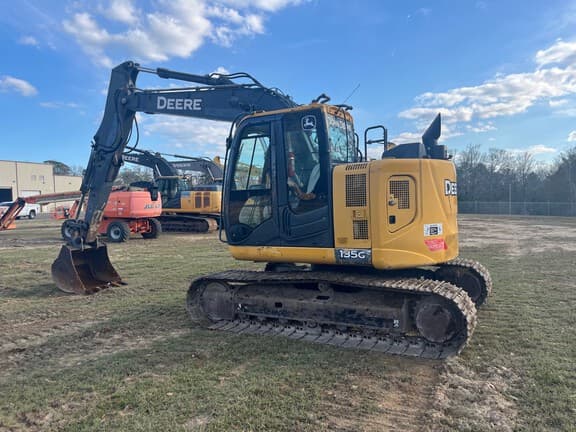 Image of John Deere 135G equipment image 1