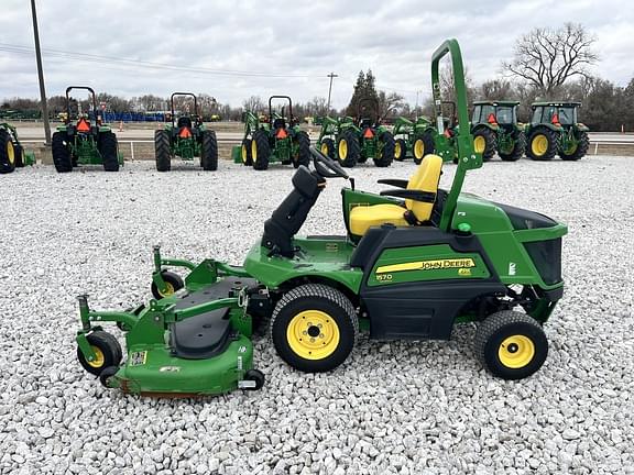 Image of John Deere 1570 equipment image 1