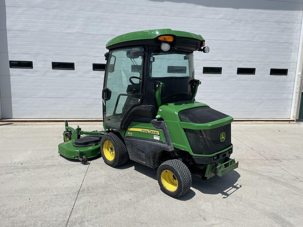 Image of John Deere 1575 Primary image